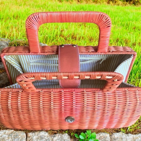 MAXX NEW YORK CORAL-ORANGE RATTAN SATCHEL WITH LEATHER TRIM - Picture 9 of 10